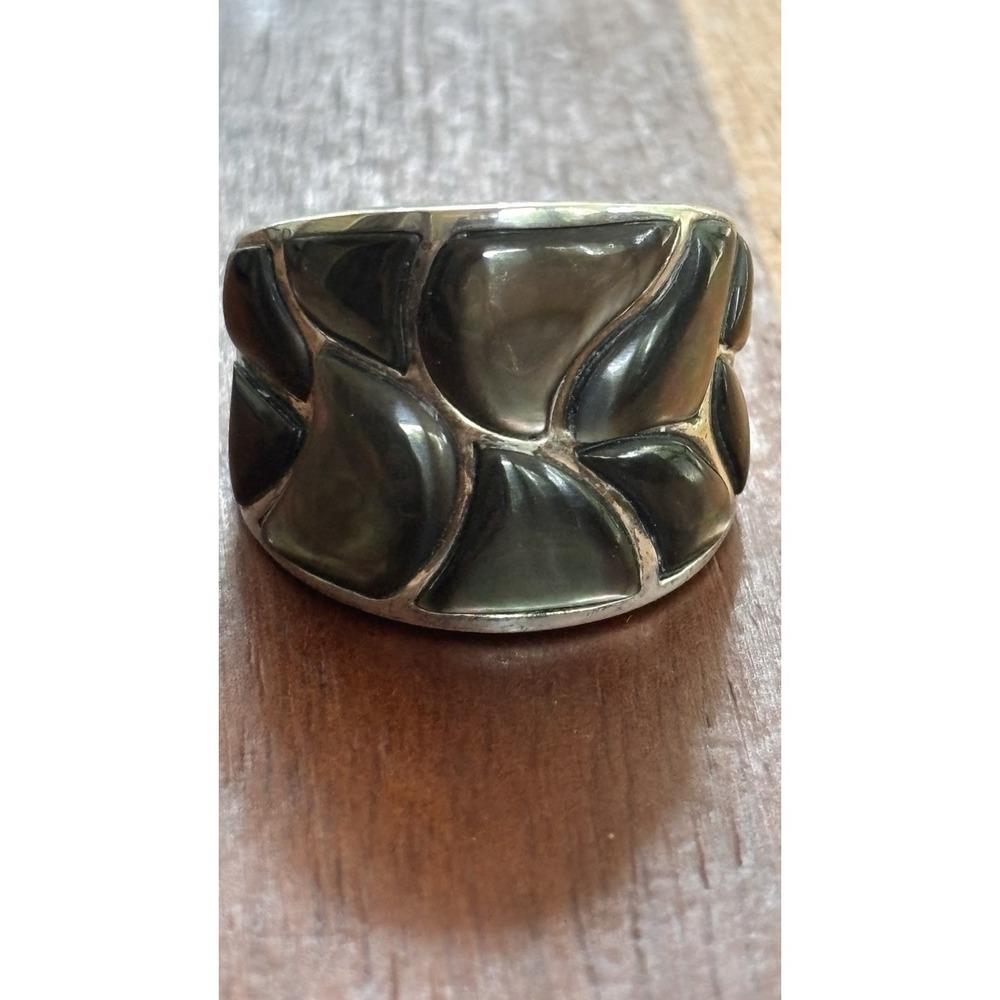 Sterling Silver Mother of Pearl Ring Size 8